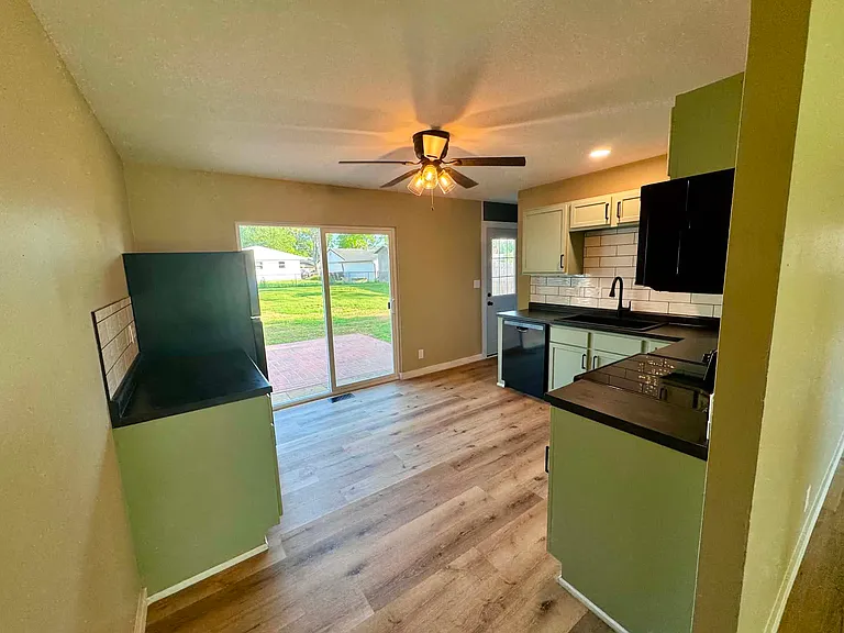 2237 Northridge Ln — Photo 11