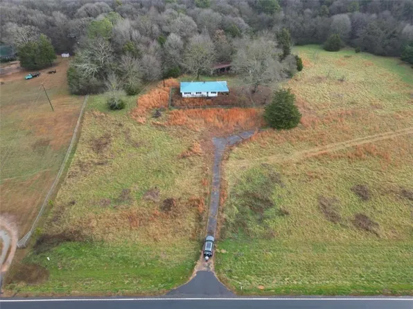6050 Sandy Cross Rd, Carnesville, GA 30521