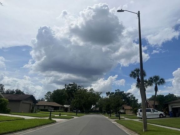 Exterior Neighborhood (street photo)
