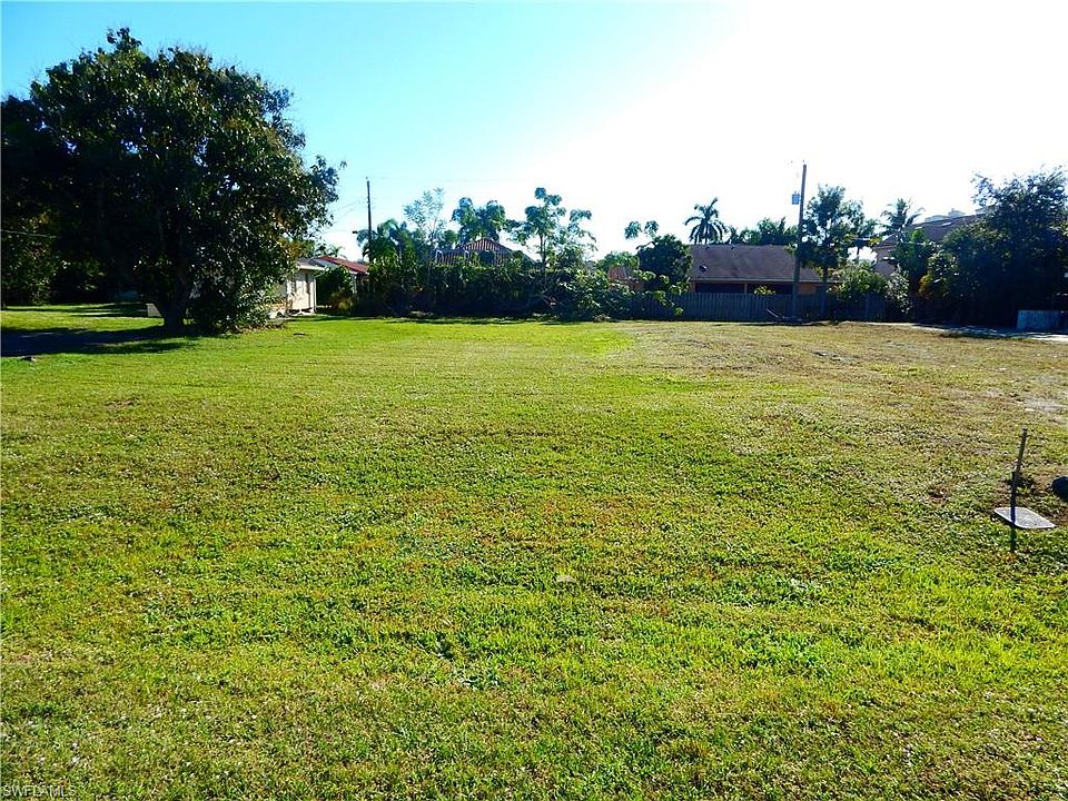 1st image of 574 94th Ave N