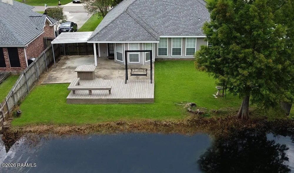 3 bed, 2.0 bath, 1611 sqft, $1,995 — Photo 4