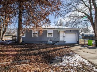 215 W North Ave, Belton, MO 64012