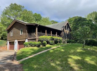 612 Peters Creek Dr, Stuart, VA 24171