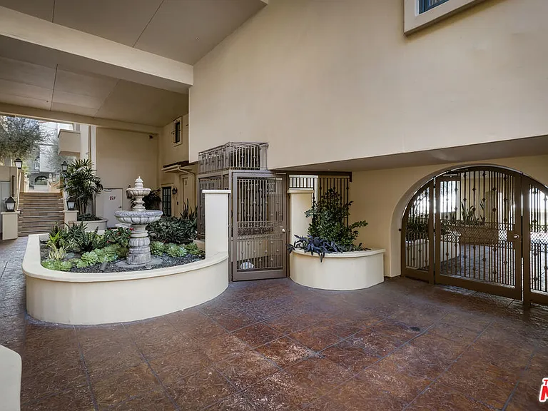 851 N San Vicente Blvd #102 — Photo 5