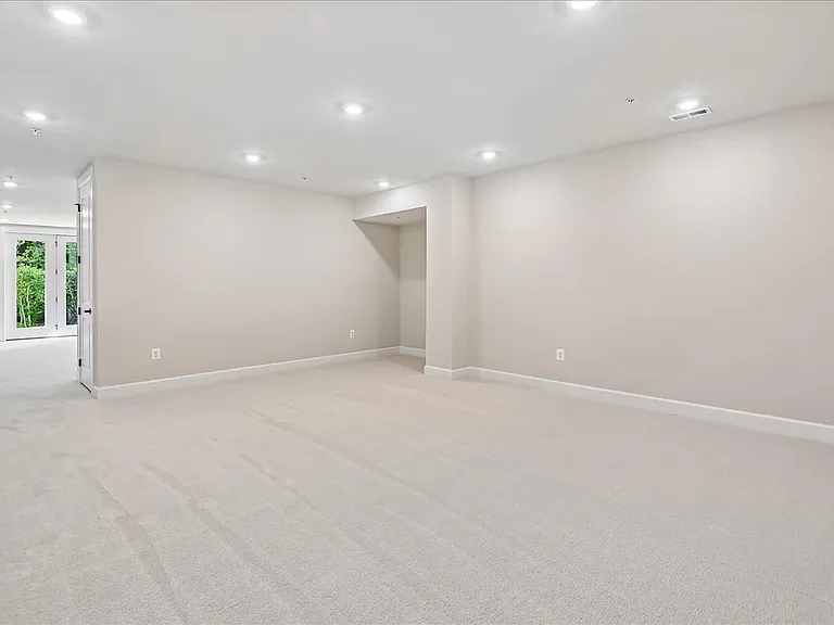 2638 Broadhorn Dr — Photo 16