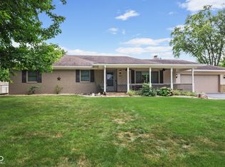 885 N Broadway Dr, Plainfield, IN 46168