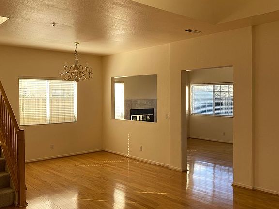 5th image of 26418 Honor Ln