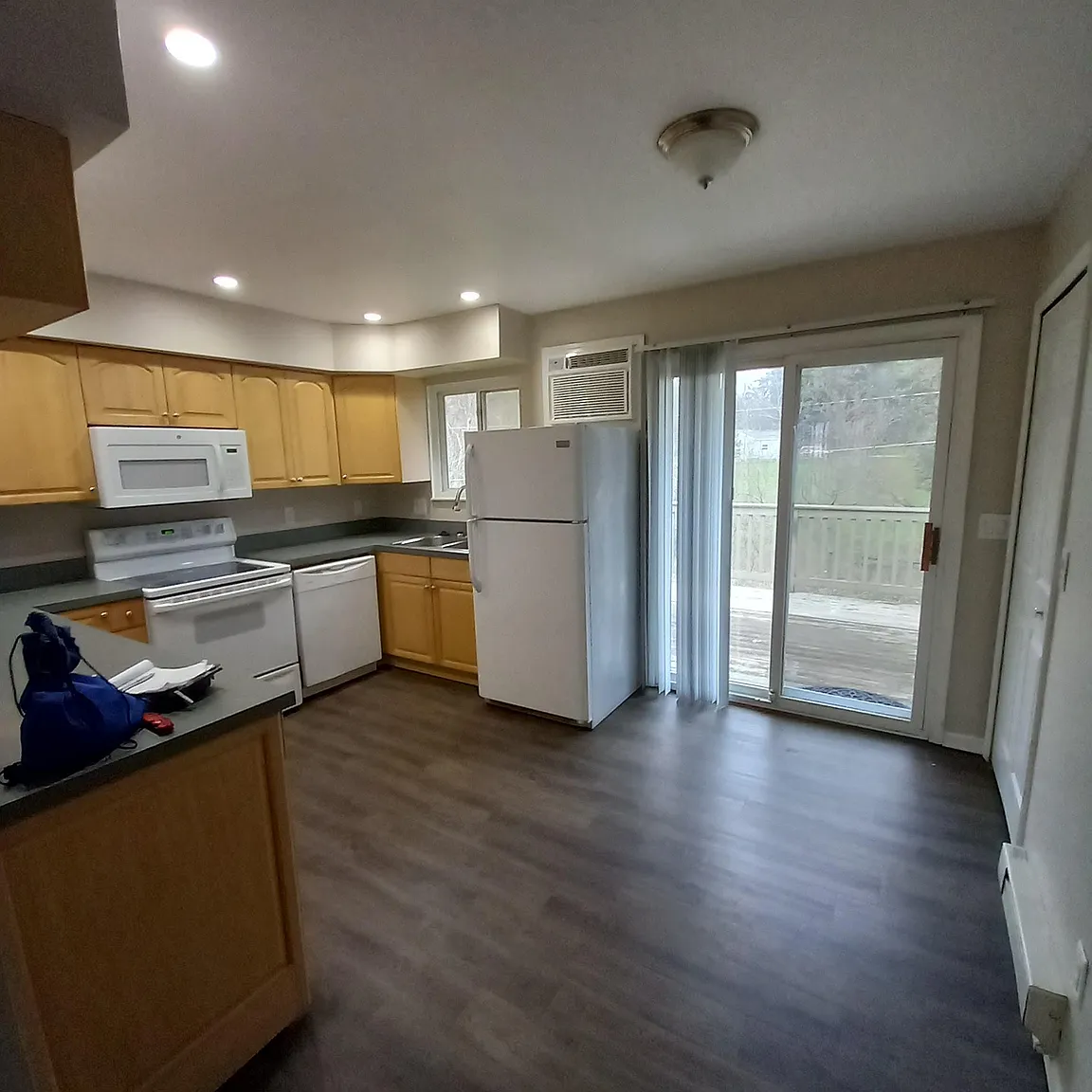 72 Village Ct APT 3 photo 1