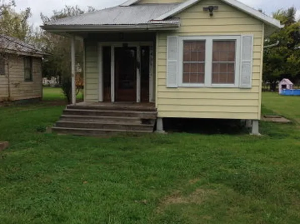 220 Convent St, Labadieville, LA 70372