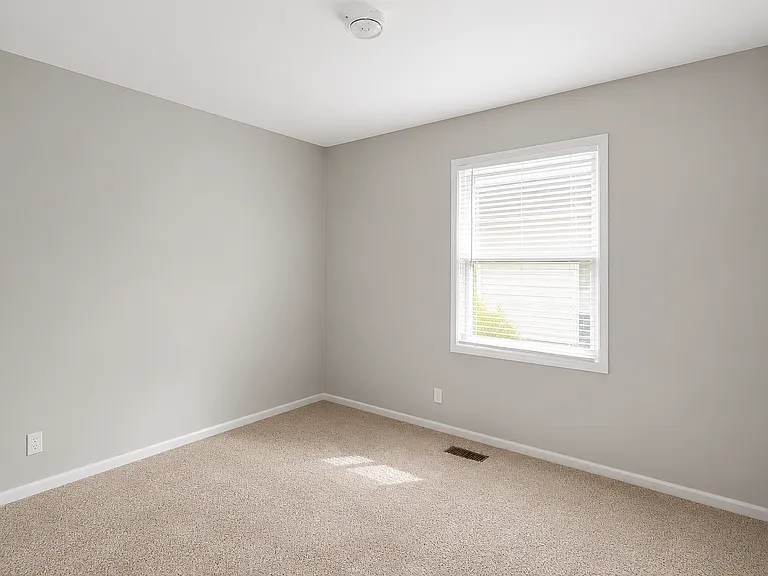 3641 N Richardt Ave — Photo 10