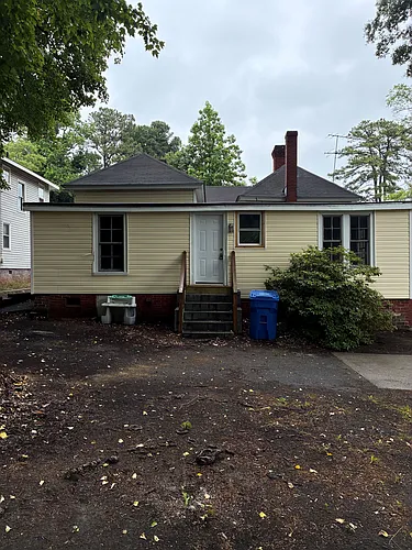 300 Jackson St W Photo 1
