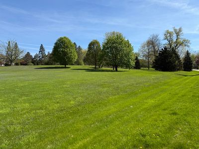 652 Milton Rd, Inverness, IL, 60067