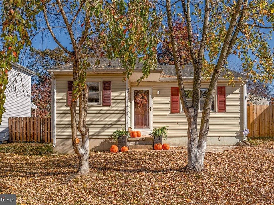 1st image of 307 Skeet Ave