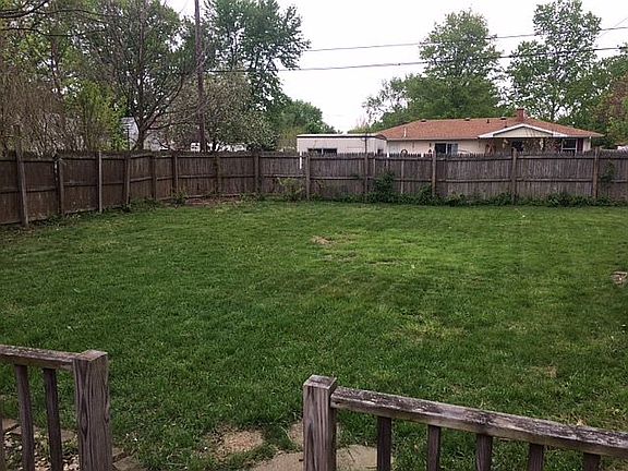 3rd image of 28843 Driftwood Dr