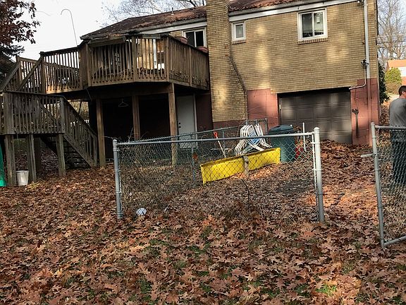 2nd image of 5654 Villahaven Dr