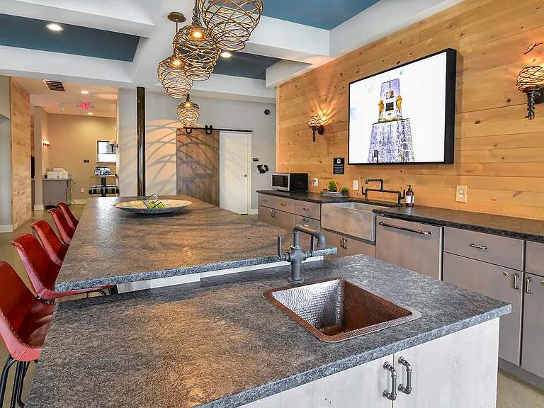 Landmark Lofts — Photo 49