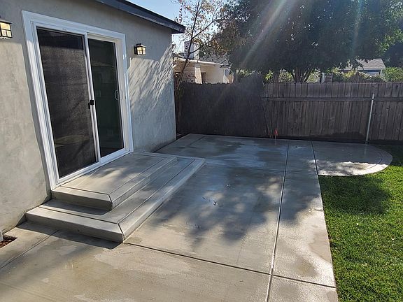 5th image of 345 Santa Paula Ave