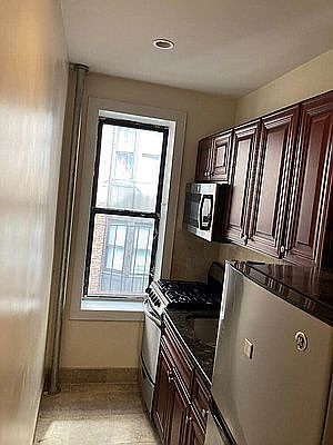 1st image of 556 W 153rd St #3