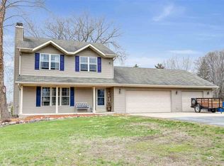 3065 Roundabout Ct, Suamico, WI 54313