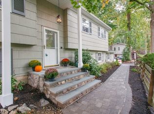 1 Hillcrest Ln, High Bridge, NJ 08829