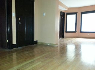 324 N Lockwood Ave FL 2, Chicago, IL 60644