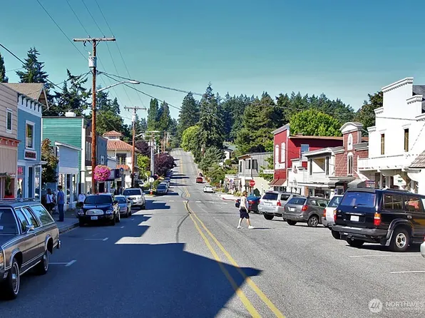 301 Louisa St, Langley, WA 98260