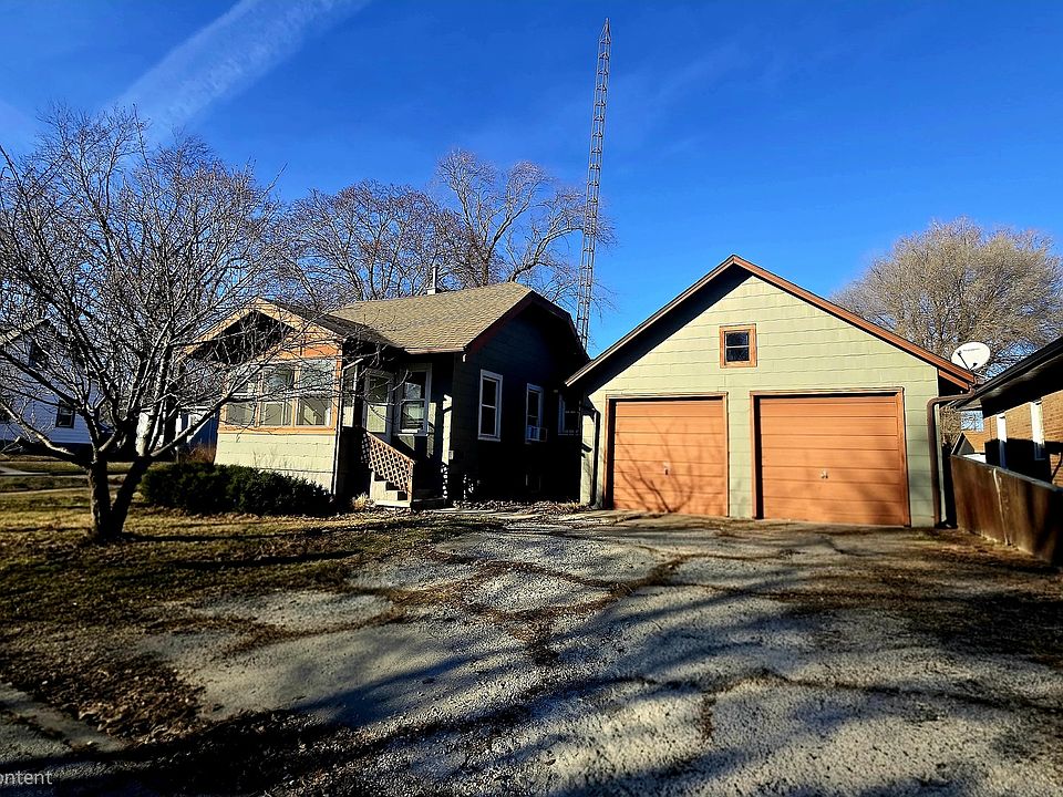 1st image of 595 W Bridge St