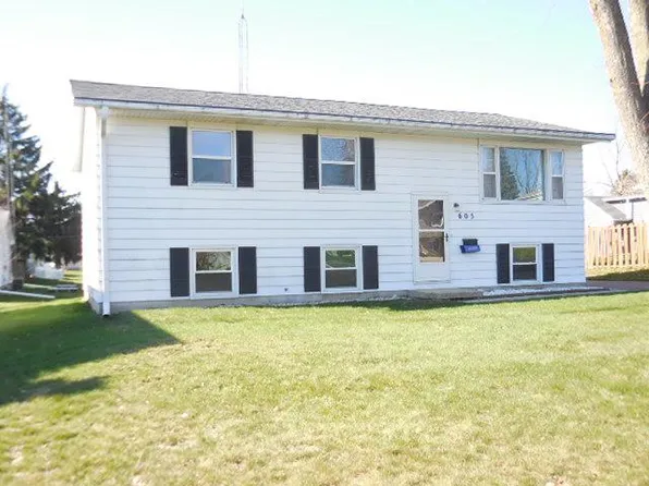 605 East Mill Street, Beaver Dam, WI 53916