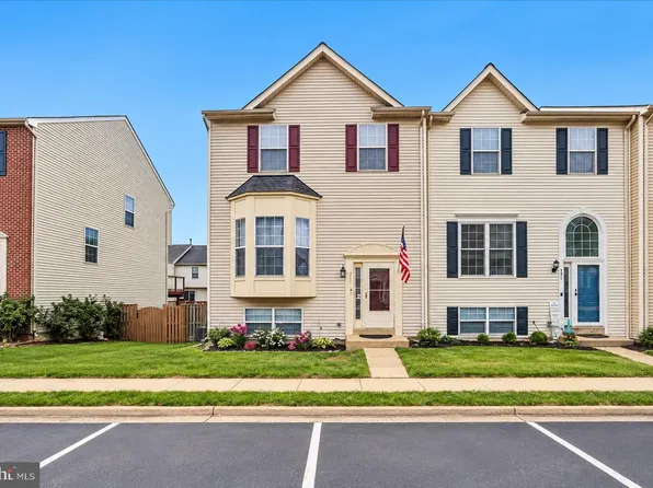533 Tuliptree Sq NE, Leesburg, VA 20176