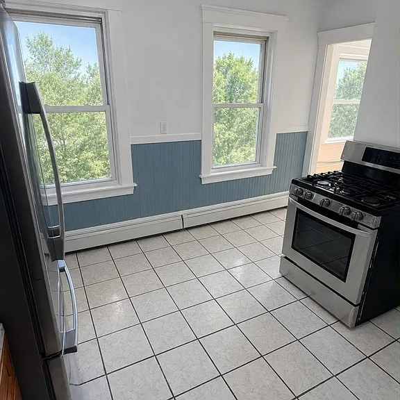 47 Longwood Ave #2 — Photo 6