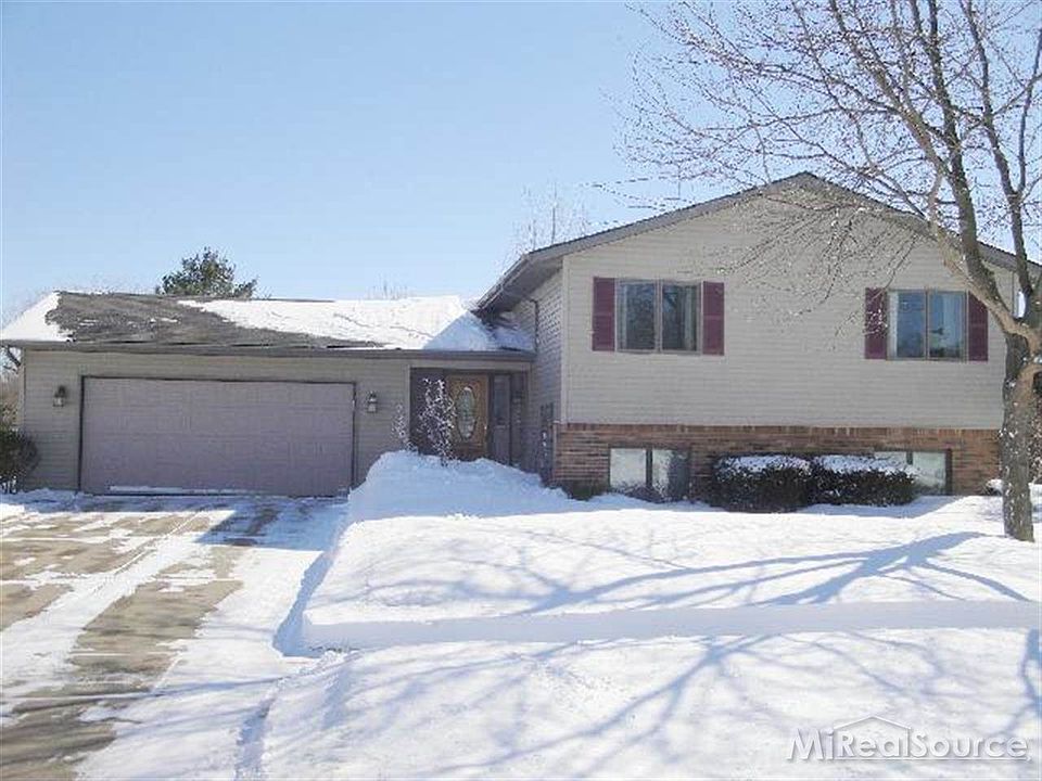 1st image of 317 Jonathon Dr