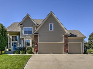 1104 SW Blazing Star Dr, Lees Summit, MO 64081