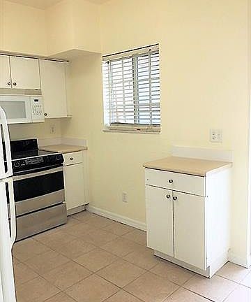 3rd image of 8408 Bernwood Cove Loop APT 1711