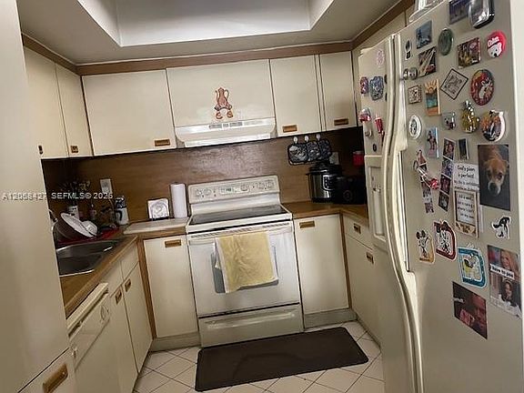 4th image of 9060 SW 125th Ave #C104