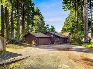 5200 Blackberry Ln, Eureka, CA 95503