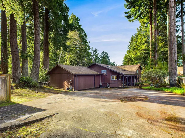 5200 Blackberry Ln, Eureka, CA 95503