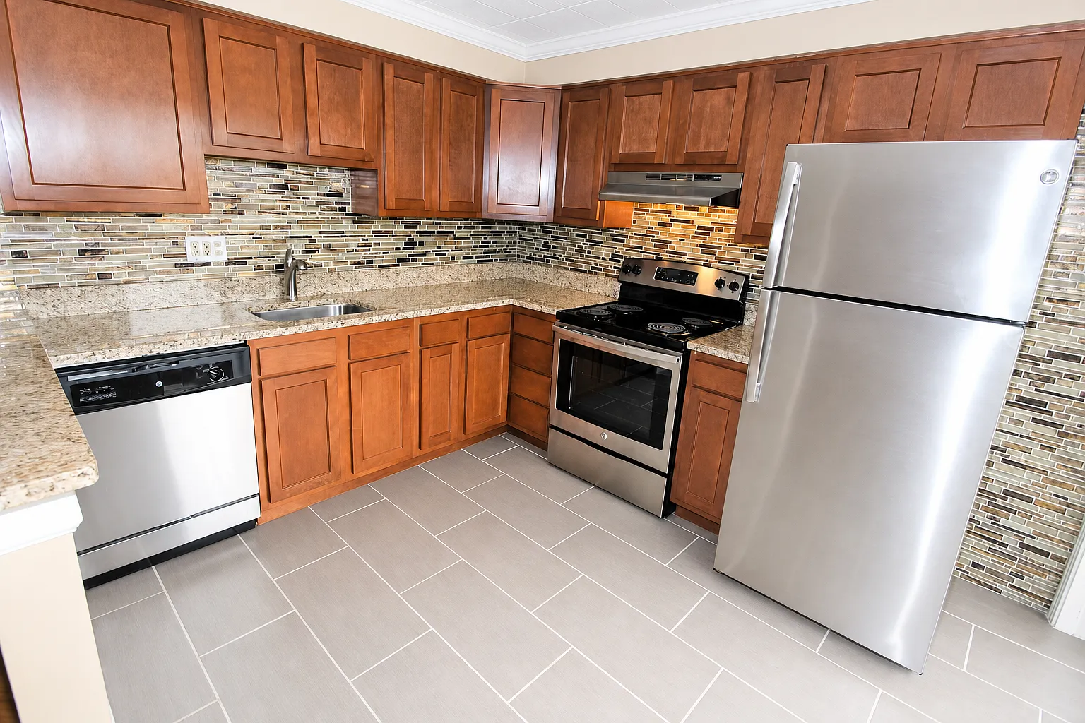 231 Fifth Street — Photo 4
