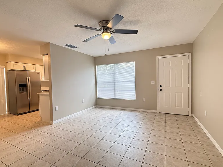 4328 Hargrave St — Photo 7