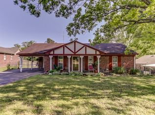 953 Millcreek Pl, Southaven, MS 38671