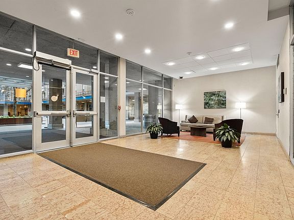 3rd image of 77 Pond Ave APT 805