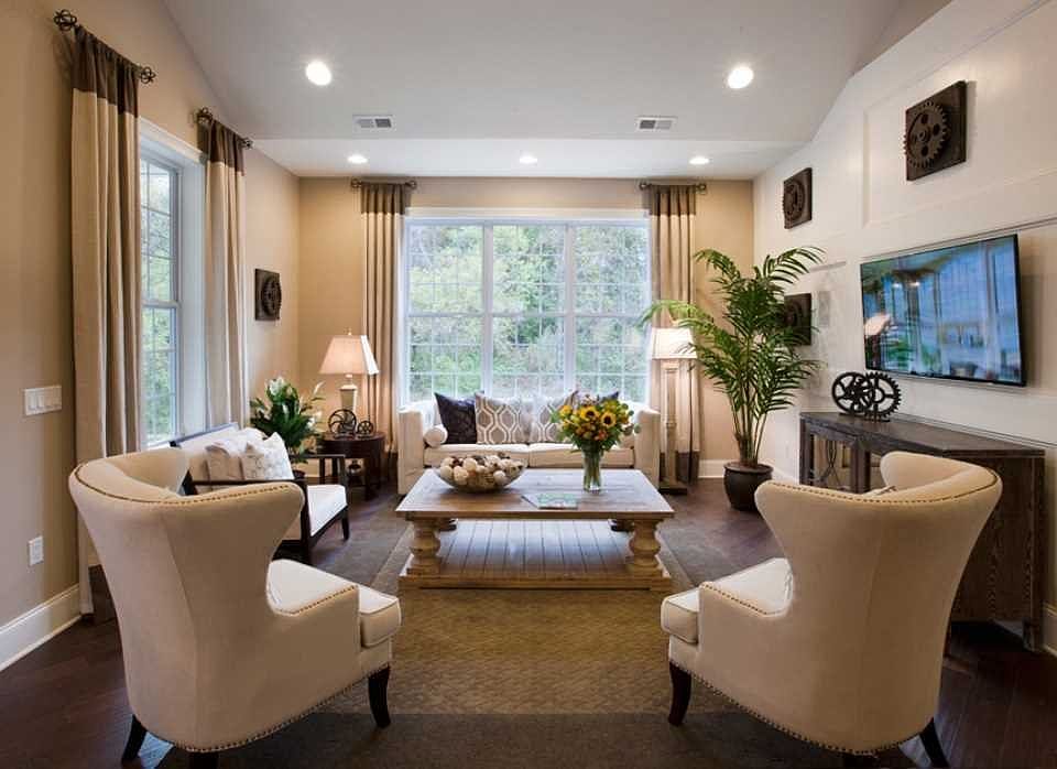 2nd image of 39 Linwood Dr #10