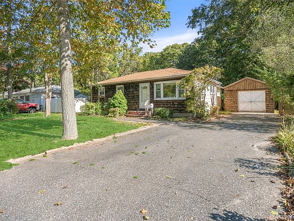 3rd image of 50 Eatondale Avenue
