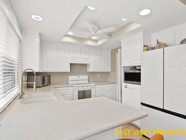 2409 Sommerset Dr — Photo 8