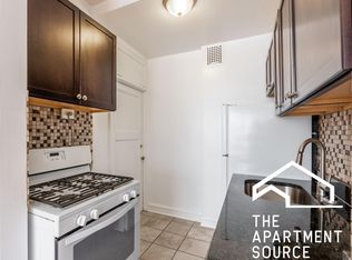 1371 W Estes Ave APT 2F, Chicago, IL 60626