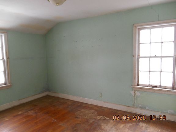 5th image of 2618 Lawndale Ave