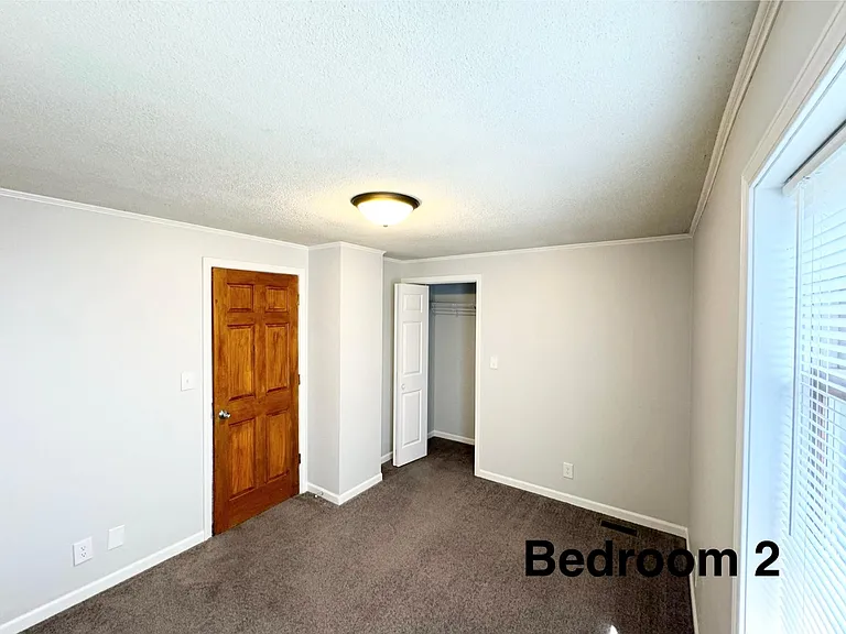 628 S State St #1 — Photo 13