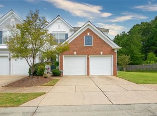 10204 Garmoyle St, Charlotte, NC 28277