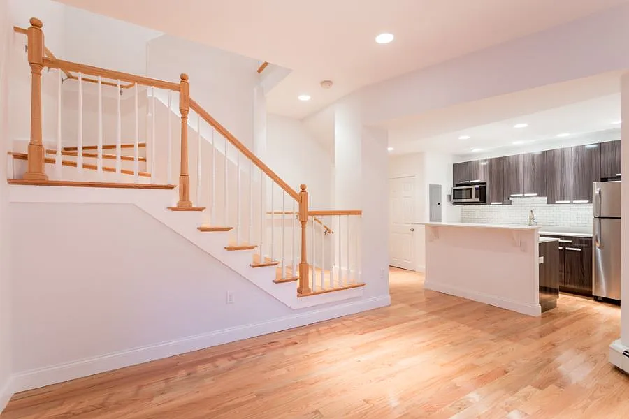 127 St. Botolph Street — Photo 4