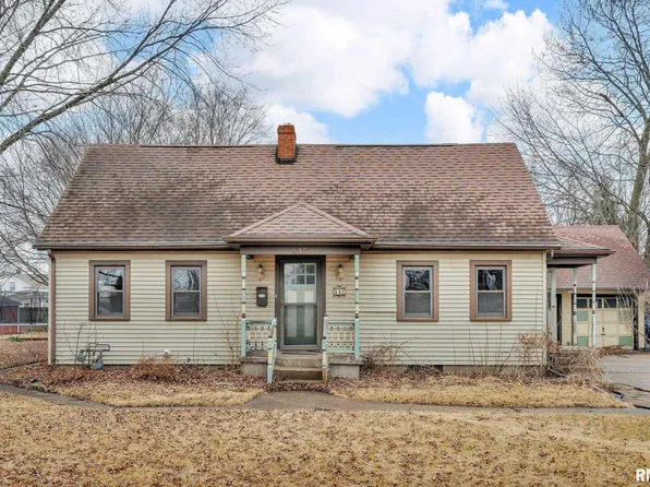 847 S Spring St, Geneseo, IL 61254