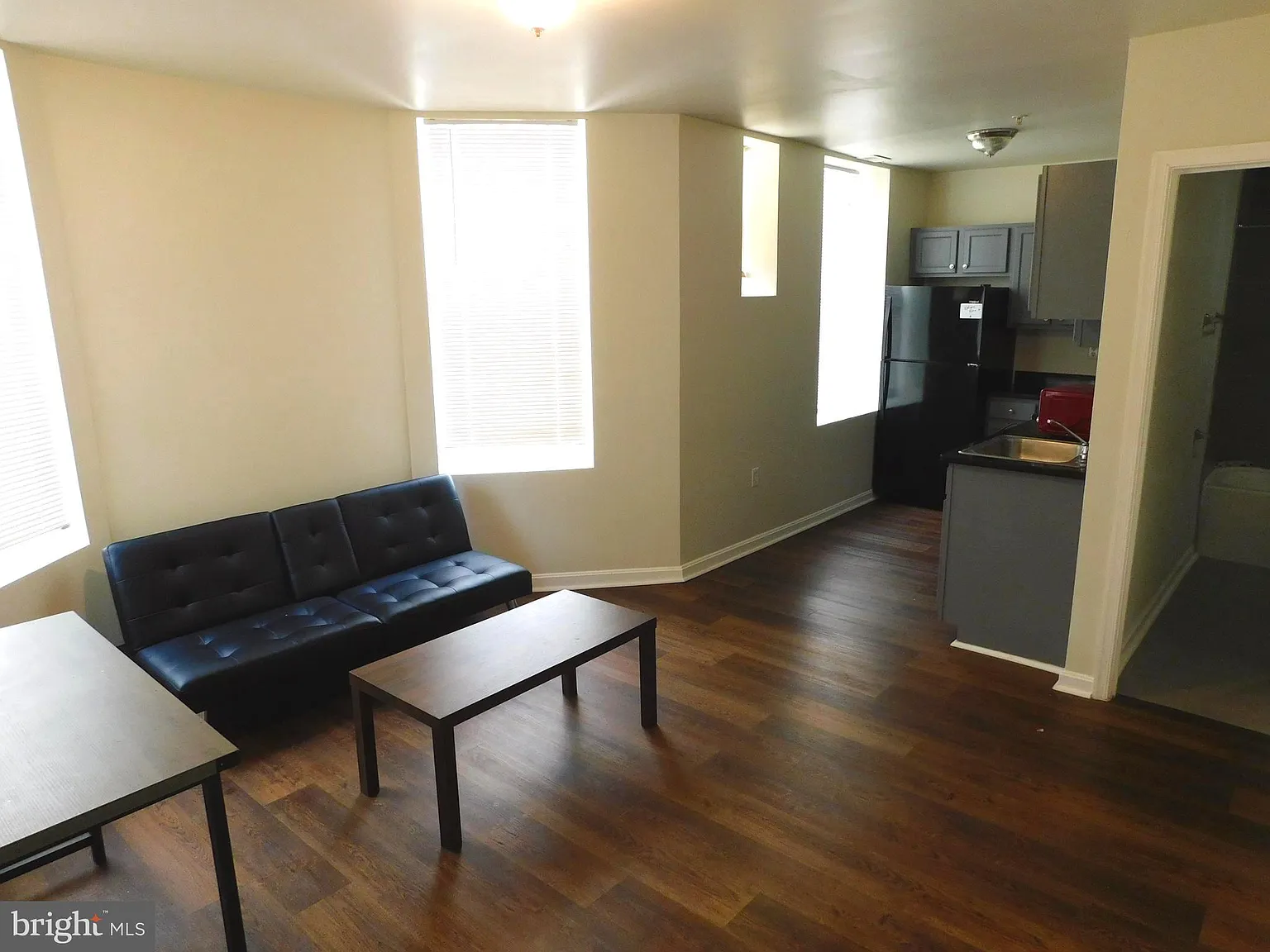 1 bed, $1,200 — Photo 3